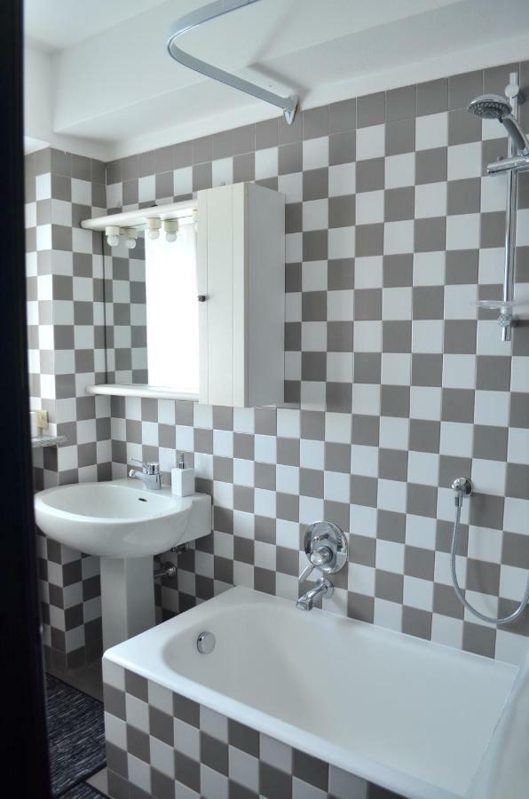 Cozy One Bedroom Apartment In Milano, Brera Exterior foto